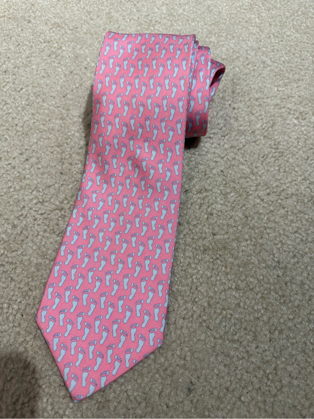 Vineyard Vines Tie Mens 100% Silk Pink Blue Footprints Martha's Vineyard Preppy